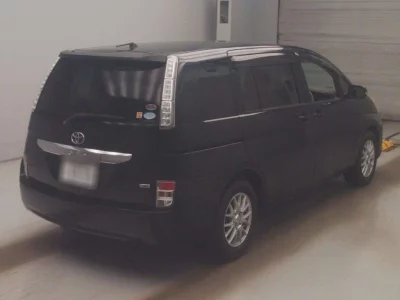 TOYOTA ISIS
