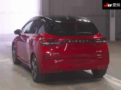 NISSAN AURA