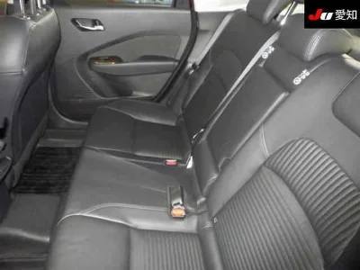 NISSAN AURA