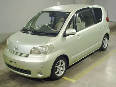 TOYOTA PORTE