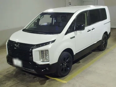 MITSUBISHI DELICA D5