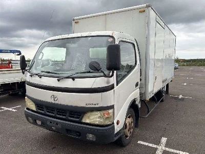 TOYOTA DYNA