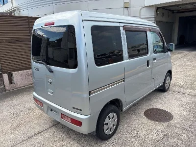 TOYOTA PIXIS VAN