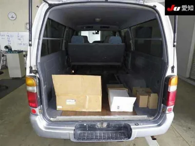 TOYOTA HIACE VAN
