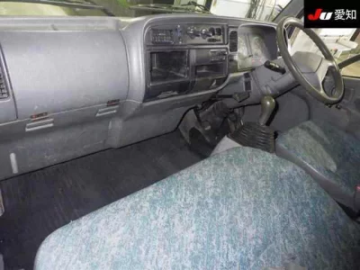 MITSUBISHI CANTER