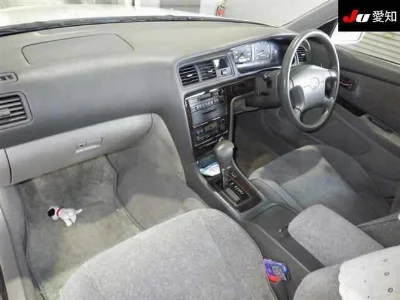 TOYOTA CRESTA