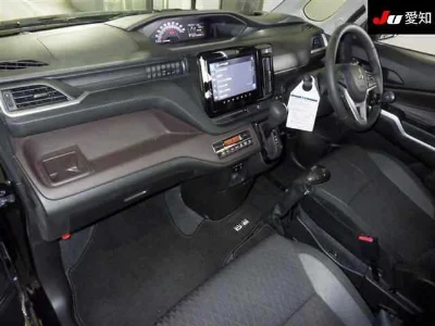 MITSUBISHI DELICA D2
