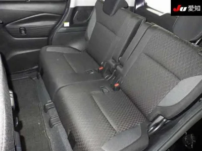 MITSUBISHI DELICA D2