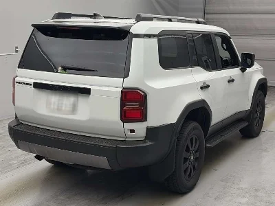 TOYOTA LAND CRUISER 250