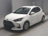 Цена авто Toyota Yaris с аукционов Японии, номер кузова MXPH10, пробег 108 000, оценка 2