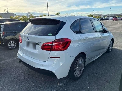BMW 2 SERIES