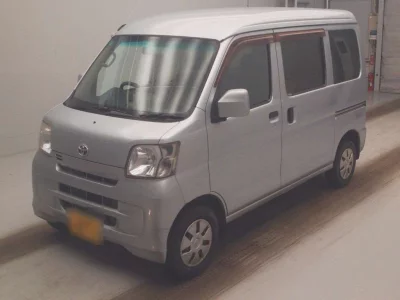 TOYOTA PIXIS VAN