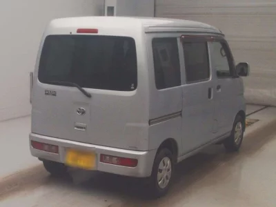 TOYOTA PIXIS VAN