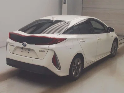 TOYOTA PRIUS PHV