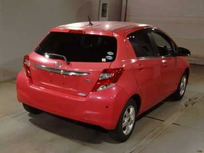 TOYOTA VITZ