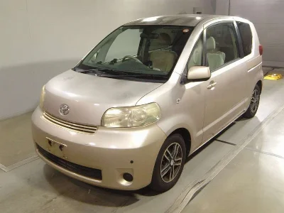 TOYOTA PORTE
