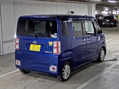 DAIHATSU WAKE