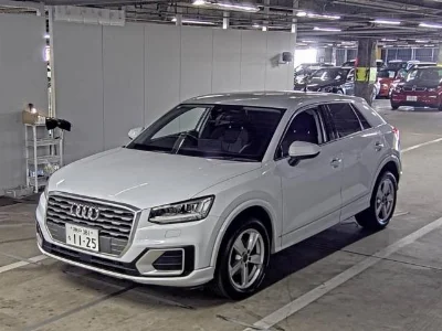 AUDI Q2