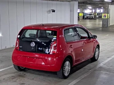 VOLKSWAGEN UP!