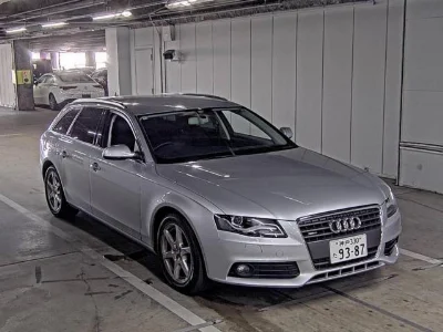 AUDI A4 AVANTE