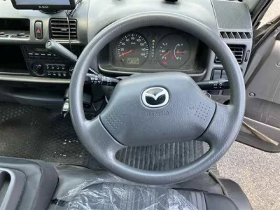 MAZDA BONGO VAN