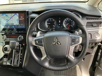 MITSUBISHI DELICA D5