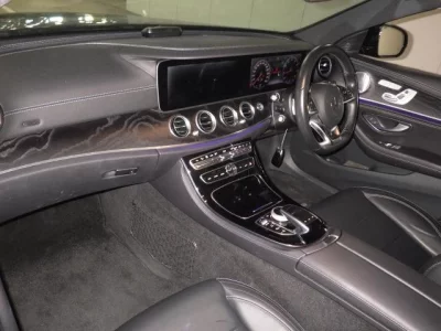 MERCEDES BENZ E CLASS