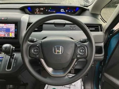 HONDA FREED+
