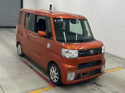 TOYOTA PIXIS MEGA