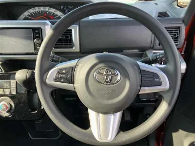 TOYOTA PIXIS MEGA
