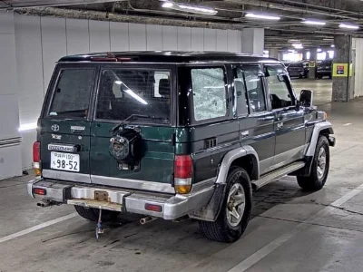 TOYOTA LAND CRUISER