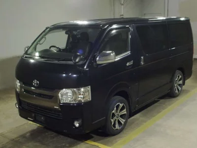 TOYOTA HIACE VAN