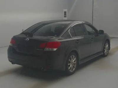 SUBARU LEGACY B4