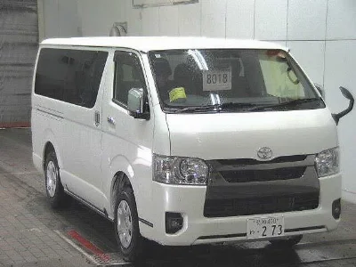 TOYOTA HIACE VAN