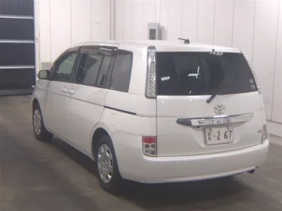 TOYOTA ISIS