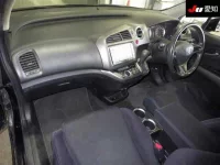 Цена авто Honda Stream с аукционов Японии, номер кузова RN8, пробег 128 000, оценка 2