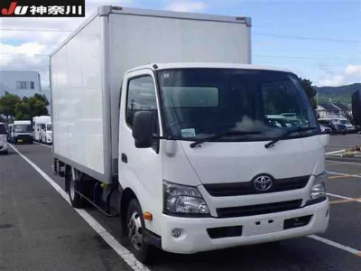 TOYOTA DYNA