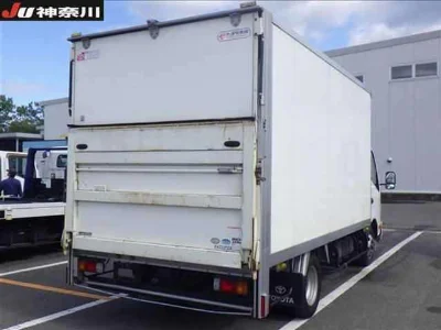 TOYOTA DYNA