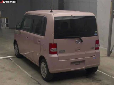 TOYOTA PIXIS SPACE