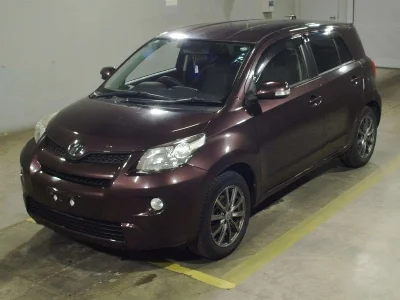 TOYOTA IST