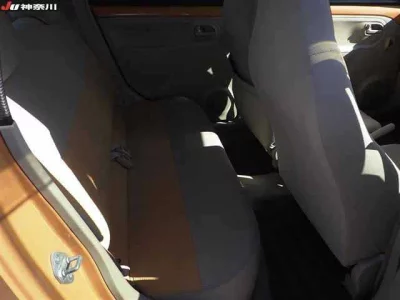 DAIHATSU ESSE