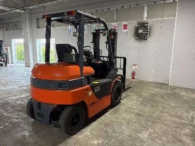 TOYOTA  FORKLIFT 