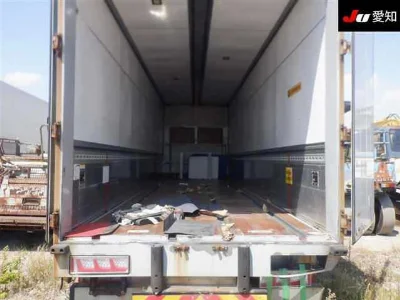 MITSUBISHI FUSO SUPER GREAT