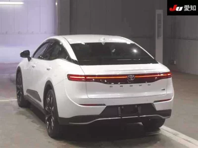 TOYOTA CROWN CROSSOVER