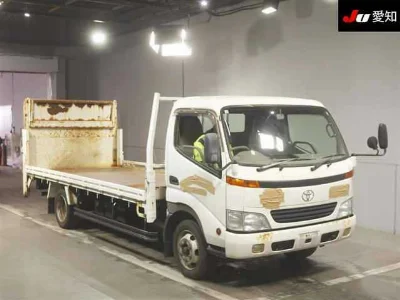 TOYOTA DYNA