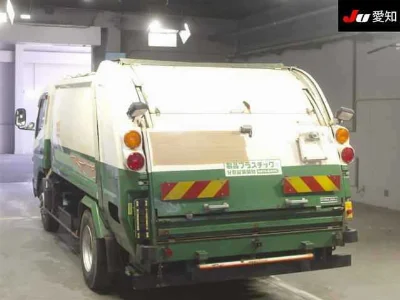 NISSAN UD