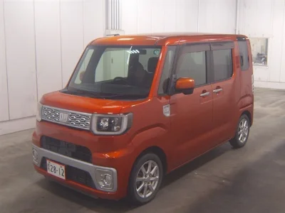 DAIHATSU WAKE