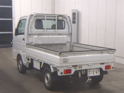 NISSAN CLIPPER TRUCK