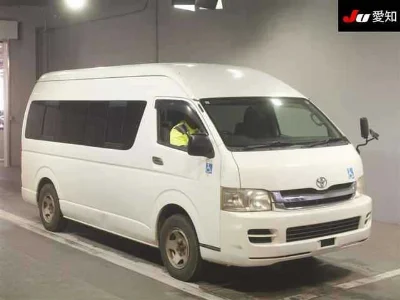 TOYOTA HIACE
