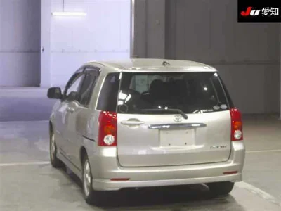 TOYOTA RAUM